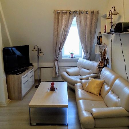 Schwarzer Adler Ferienwohnung Mit 3 Schlafzimmer, Wz, Kueche, Bad Markisch Buchholz Ngoại thất bức ảnh