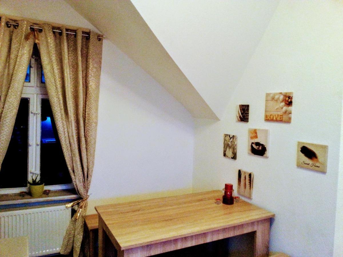 Schwarzer Adler Ferienwohnung Mit 3 Schlafzimmer, Wz, Kueche, Bad Markisch Buchholz Ngoại thất bức ảnh